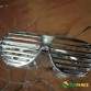 FUNFRANCE - Articles de fête et produits Hi-Tech : Lunettes de fête plastique brillantes barreaux - 1.5€ - Lunettes de fête plas