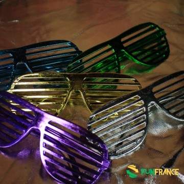 FUNFRANCE - Articles de fête et produits Hi-Tech : Lunettes de fête plastique brillantes barreaux - 1.5€ - Lunettes de fête plas