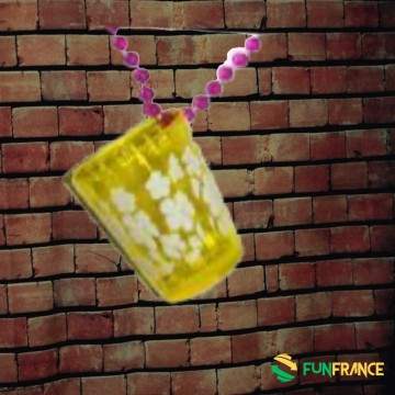 FUNFRANCE - Articles de fête et produits Hi-Tech : Verre à shooter plastique 6cm avec tour du cou - 0.791667€ - Collier avec ver
