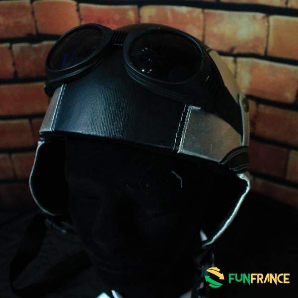 FUNFRANCE - Articles de fête et produits Hi-Tech : Casque déguisement Argenté - 11.916667€ - Casque déguisement Argenté. Ne peut