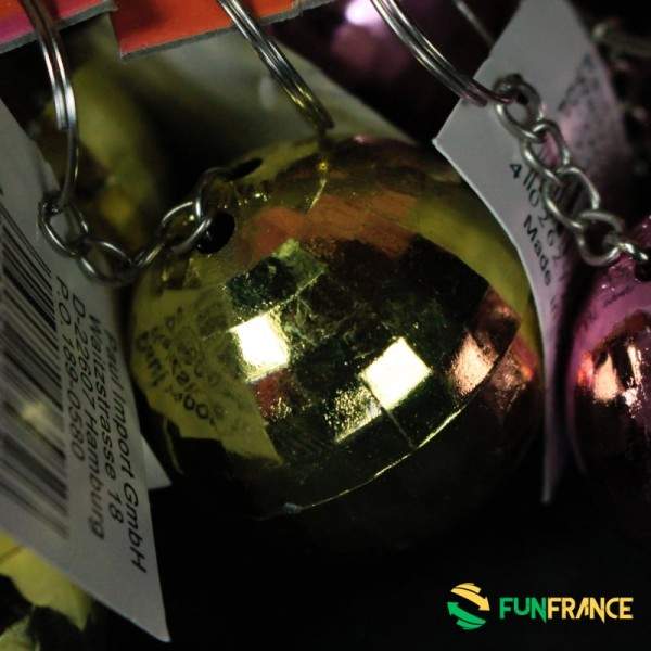FUNFRANCE - Articles de fête et produits Hi-Tech : Boule à facettes porte clef 4cm - 0.466667€ - Porte clef boule à facettes. Di