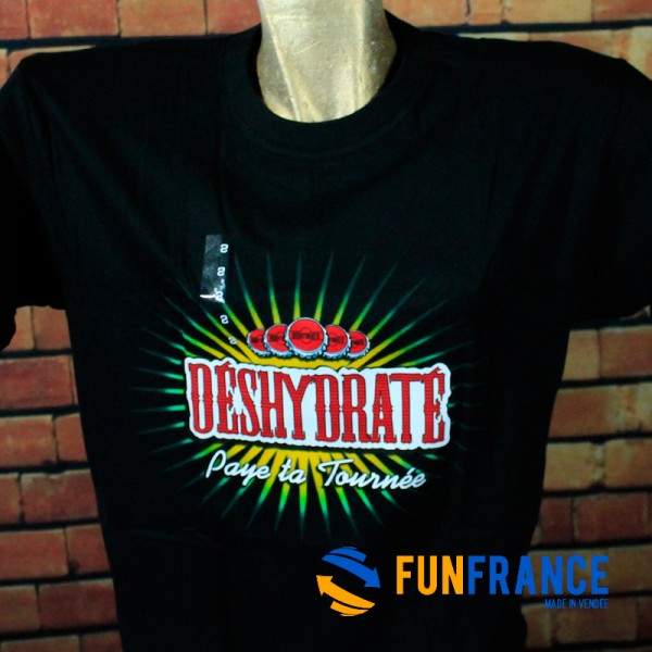 FUNFRANCE - Articles de fête et produits Hi-Tech : T-shirt humour Déshydraté - 13.25€ - T-shirt haute qualité Déshydraté. (Fabri