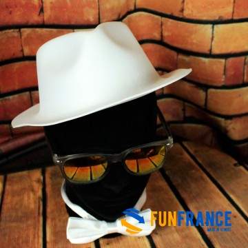 FUNFRANCE - Articles de fête et produits Hi-Tech : Chapeau Borsalino plastique mousse BLANC - 1.541667€ - Chapeau Borsalino plas