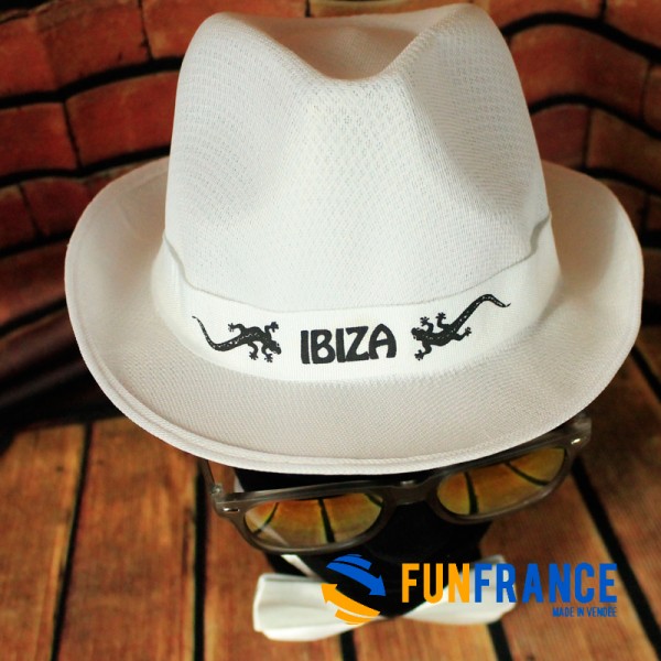 FUNFRANCE - Articles de fête et produits Hi-Tech : Chapeau IBIZA blanc - 2.875€ - Chapeau tendance IBIZA blanc. Taille unique