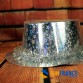 FUNFRANCE - Articles de fête et produits Hi-Tech : Chapeau fête argenté avec guirlande - 1.183333€ - Chapeau de fête en carton a
