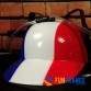 FUNFRANCE - Articles de fête et produits Hi-Tech : Casque boissons Bleu Blanc Rouge - 4.9€ - Casque en PVC porte canettes en alu
