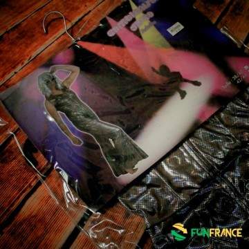 FUNFRANCE - Articles de fête et produits Hi-Tech : Déguisement combinaison DISCO - 23.75€ - Déguisement combinaison DISCO (Taill